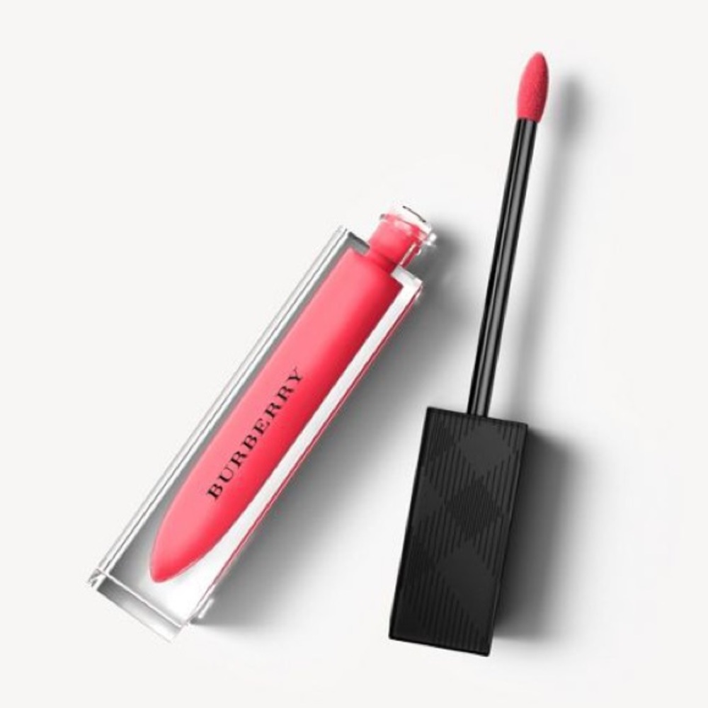 Burberry Kisses Lip Lacquer - Light Crimson No.28